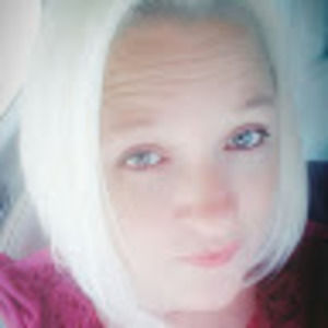 Meet your Posher, Valerie a